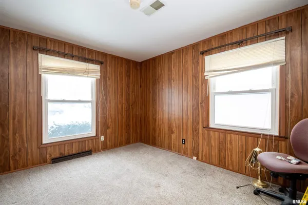 $135,000 | 5702 North Graceland Drive, Peoria, IL 61614