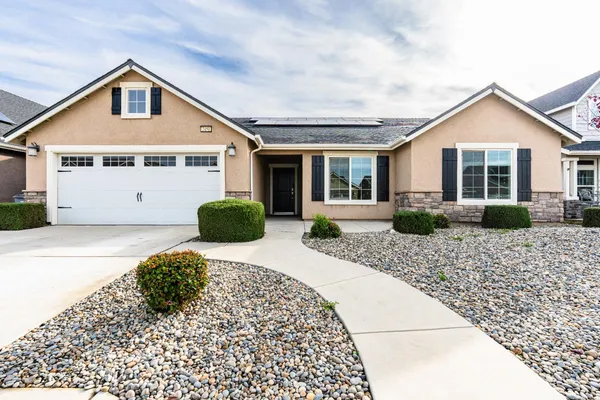 $550,000 | 2451 Hermosa Avenue, Clovis, CA 93619