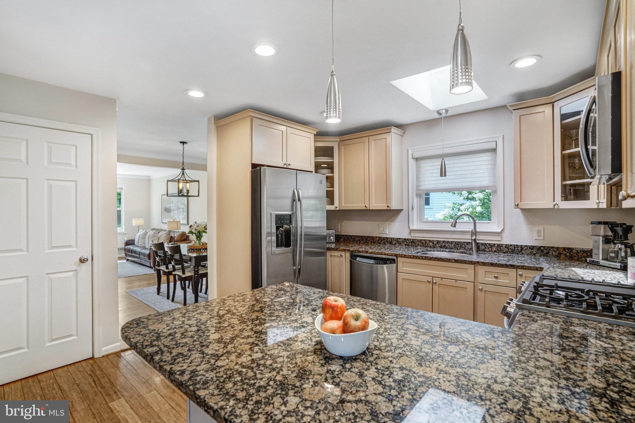 1735 Olney Road Falls Church, VA 22043 - Photo 7 of 39 Gorgeous updated kitchen!