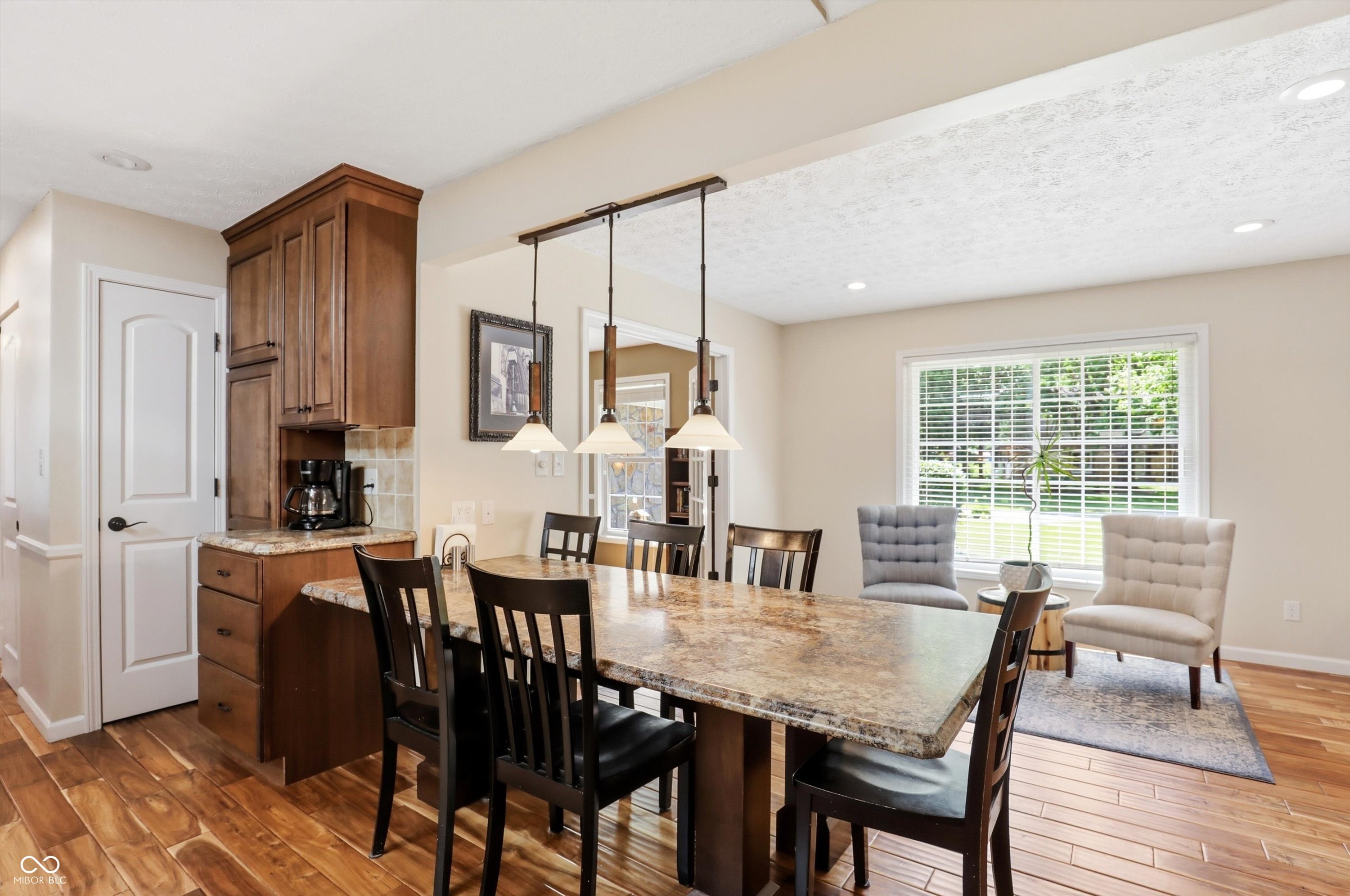 9689 Sycamore Road Carmel, IN 46032 - Photo 12 of 55
