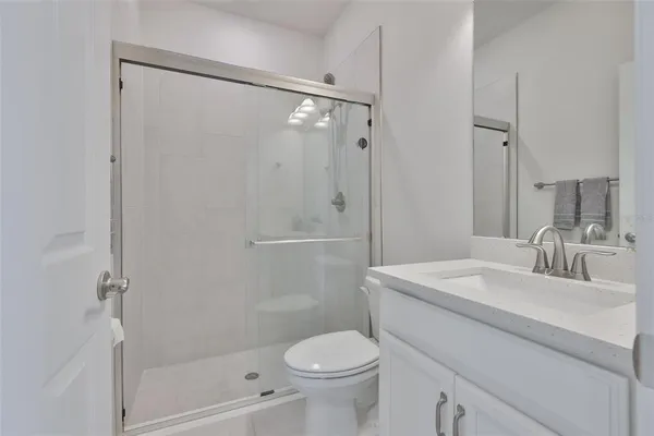 $349,500 | 13908 Kingfisher Glen Drive, Lithia, FL 33547