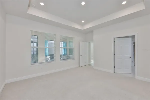 $349,500 | 13908 Kingfisher Glen Drive, Lithia, FL 33547