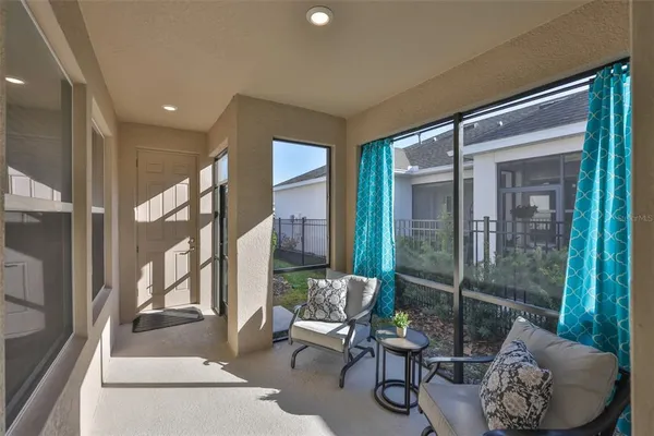 $349,500 | 13908 Kingfisher Glen Drive, Lithia, FL 33547