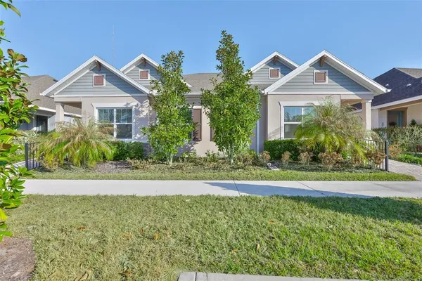 $349,500 | 13908 Kingfisher Glen Drive, Lithia, FL 33547