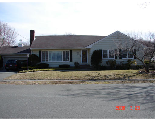 16 Michael Road Beverly, MA 01915 - Photo 1 of 9 Gallery Image 1