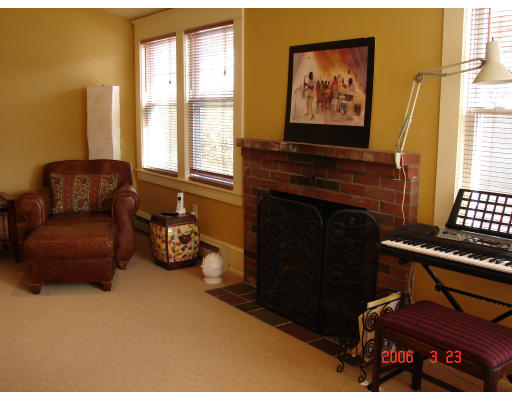 16 Michael Road Beverly, MA 01915 - Photo 6 of 9 Gallery Image 6