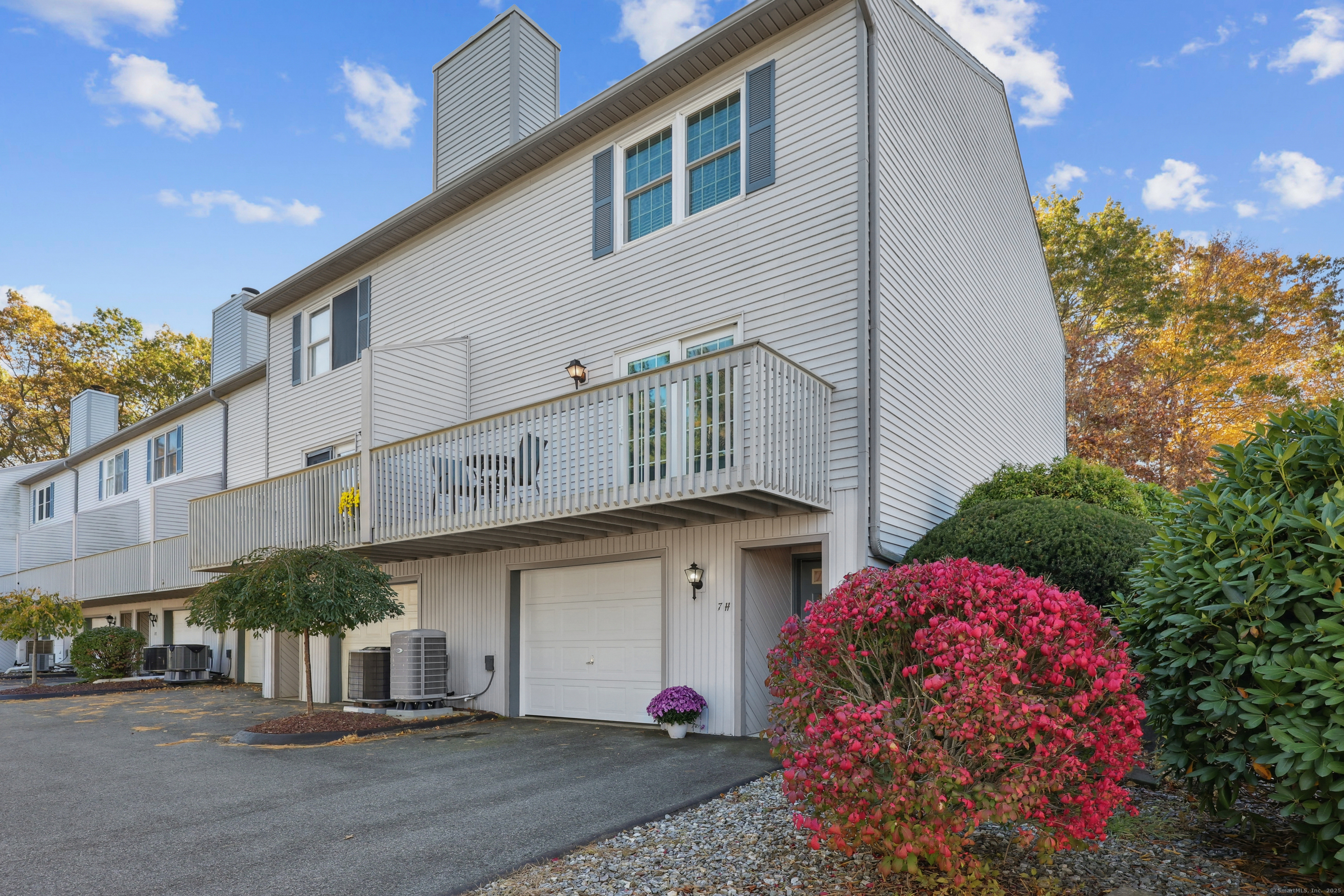 20 Wolf Hill Road, Unit 7H Wolcott, CT 06716 - Photo 3 of 39