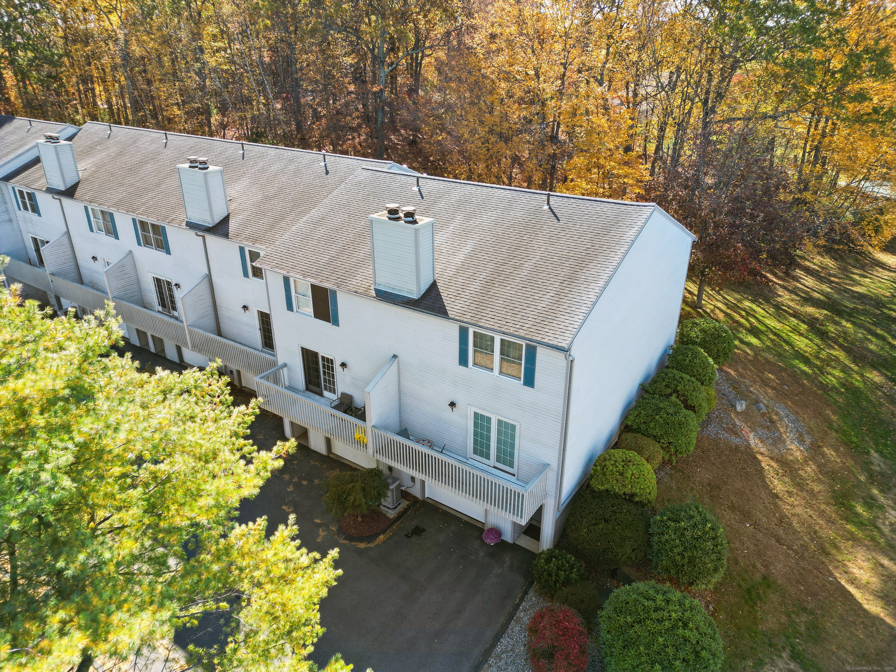 20 Wolf Hill Road, Unit 7H Wolcott, CT 06716 - Photo 33 of 39