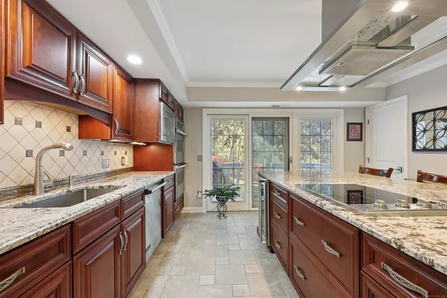 $324,900 | 20 Wolf Hill Road, Unit 7H, Wolcott, CT 06716