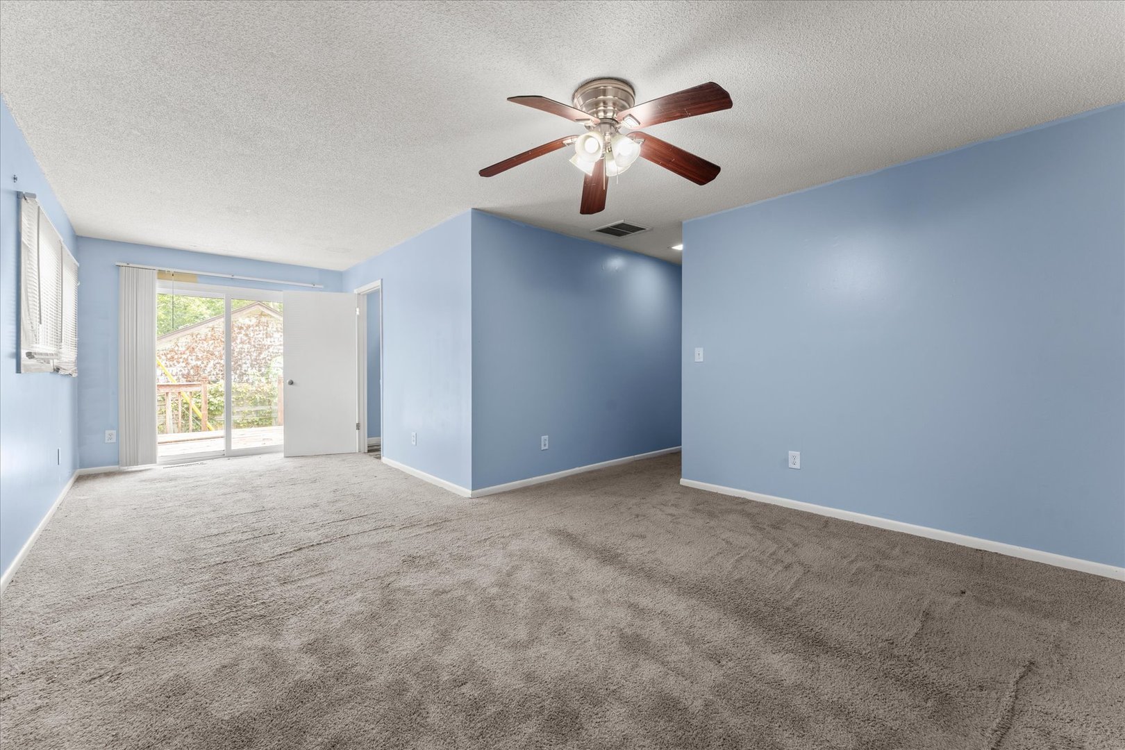 1406 West Springfield Avenue Champaign, IL 61821 - Photo 26 of 37 Gallery Image 26
