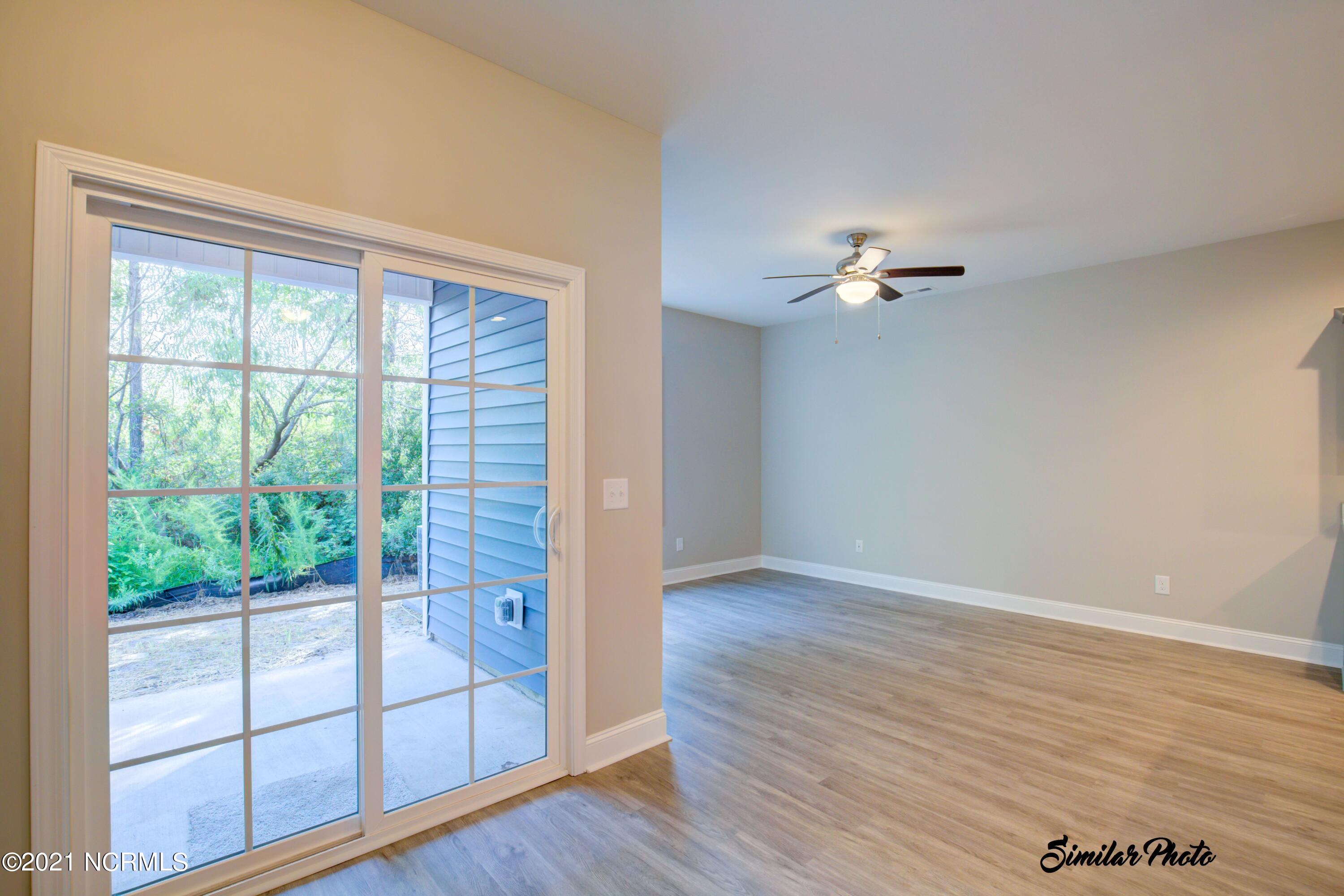 361 South Stingray Lane Holly Ridge, NC 28445 - Photo 12 of 31 LRM (interior)