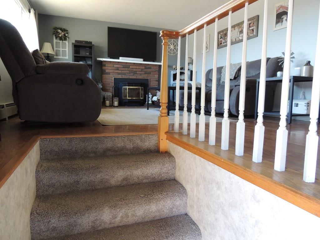 51 New Braintree Road North Brookfield, MA 01535 - Photo 11 of 37