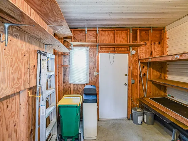 a view of an outdoor space