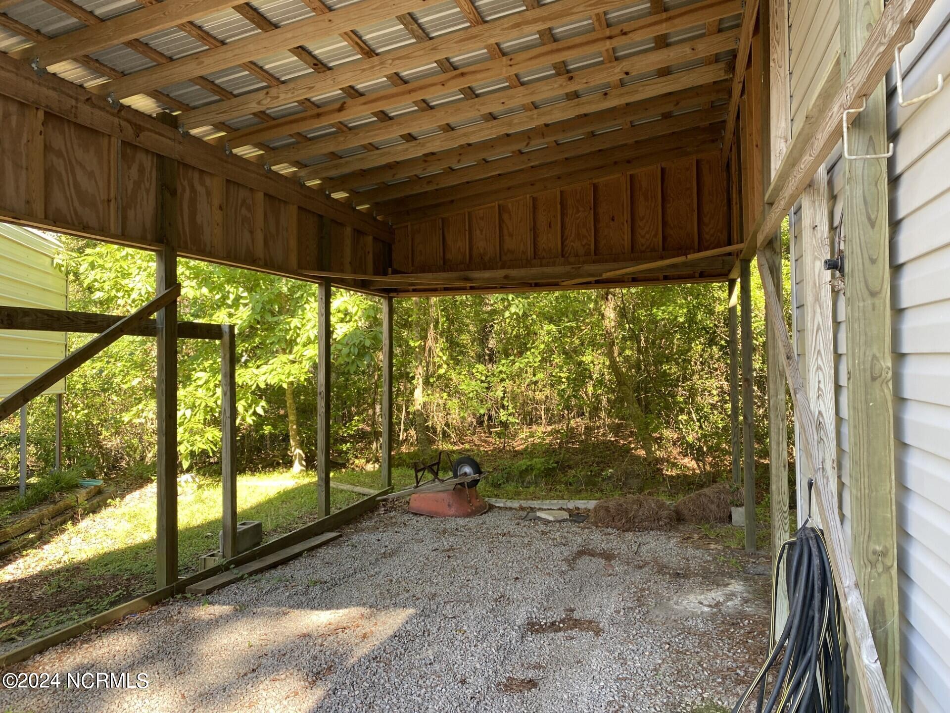 700 Crabtree Road Belhaven, NC 27810 - Photo 11 of 18 700 Crabtree Road detached garage - shop
