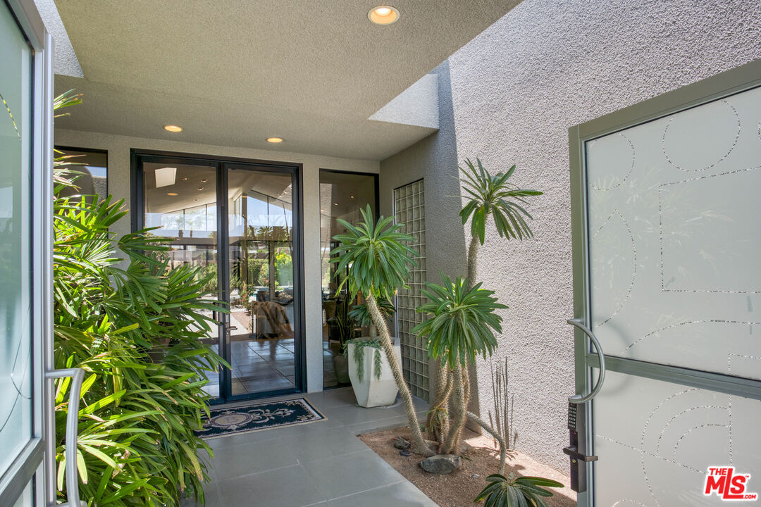 6 Rocky Lane Rancho Mirage, CA 92270 - Photo 6 of 56