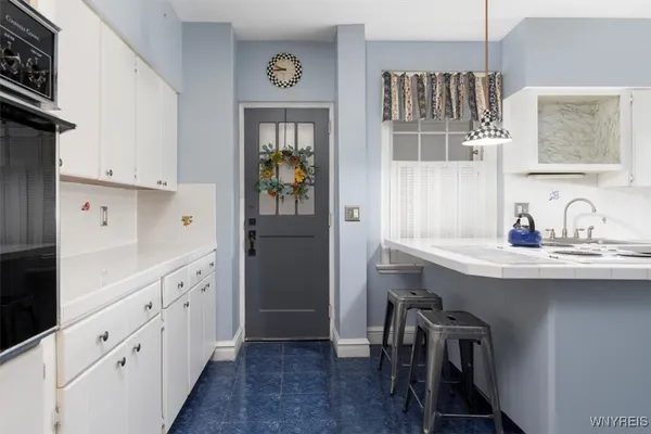 $299,500 | 925 Delaware Avenue, Unit 1D, Buffalo, NY 14209