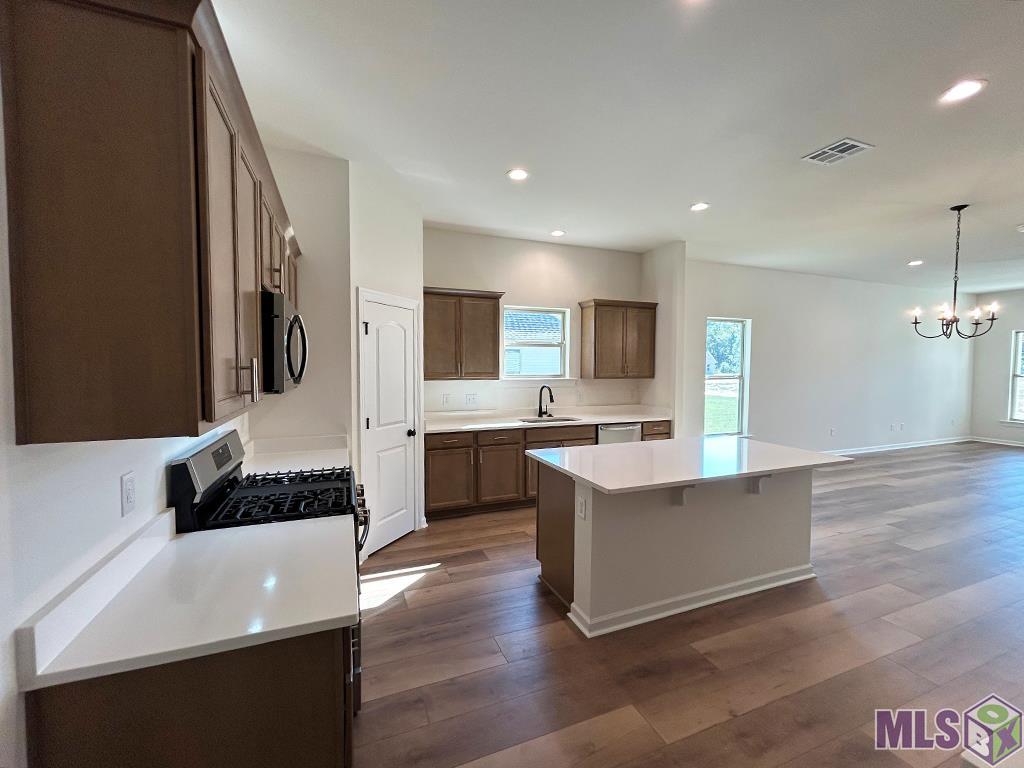 39741 Axis Avenue Ponchatoula, LA 70454 - Photo 2 of 13 Kitchen
