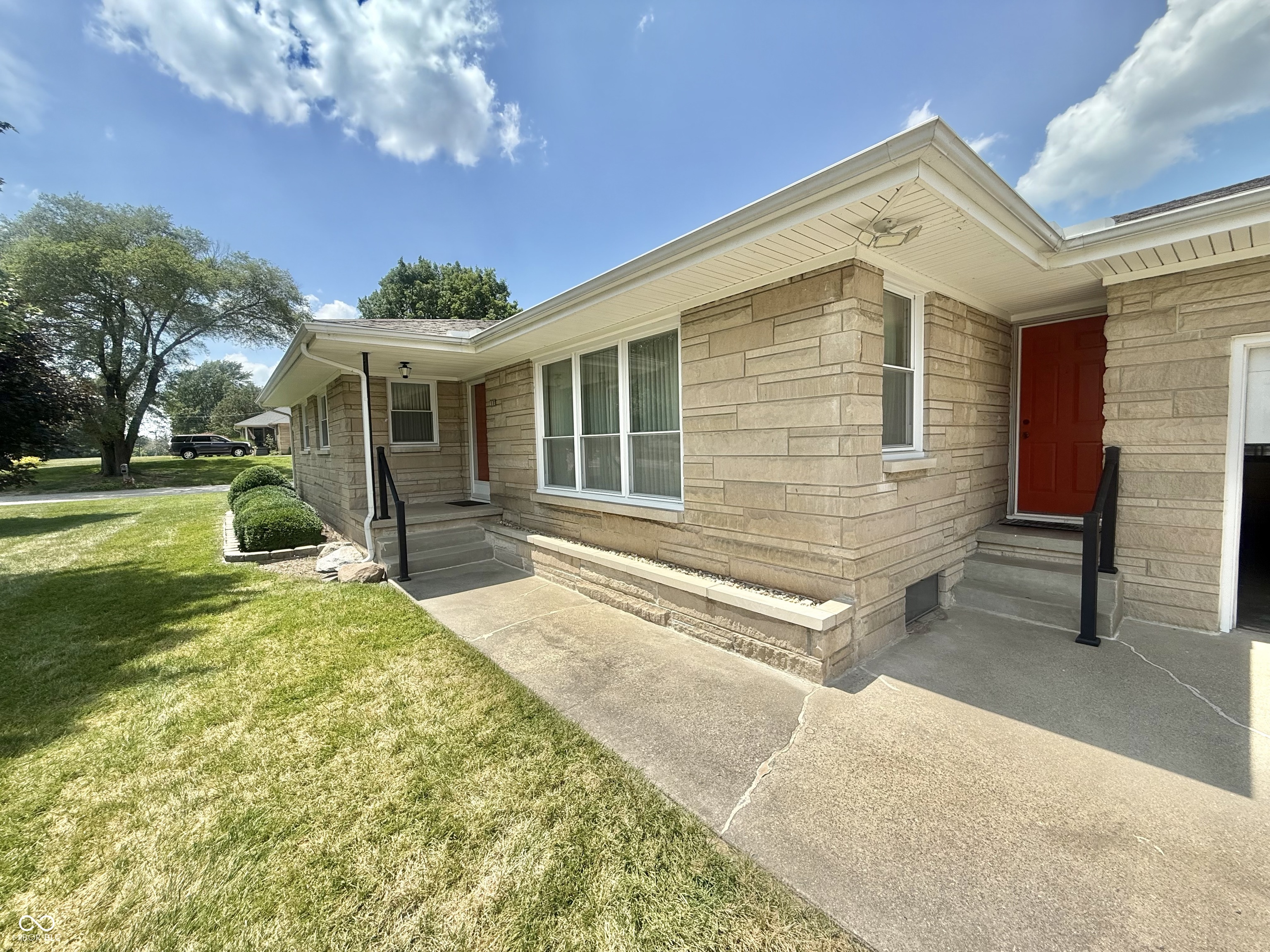 605 East Redding Road Seymour, IN 47274 - Photo 13 of 51 Gallery Image 13