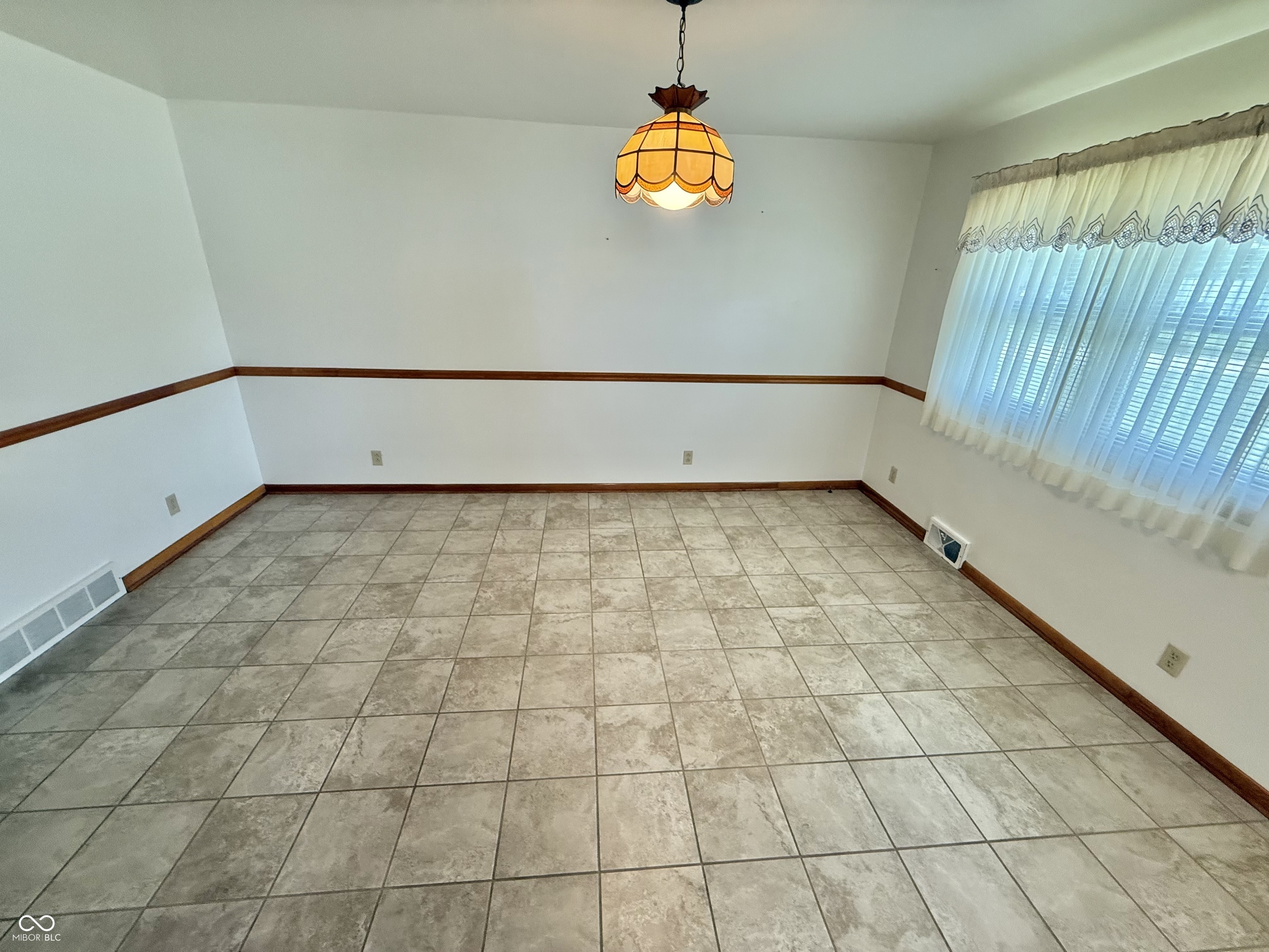 605 East Redding Road Seymour, IN 47274 - Photo 24 of 51 Gallery Image 24