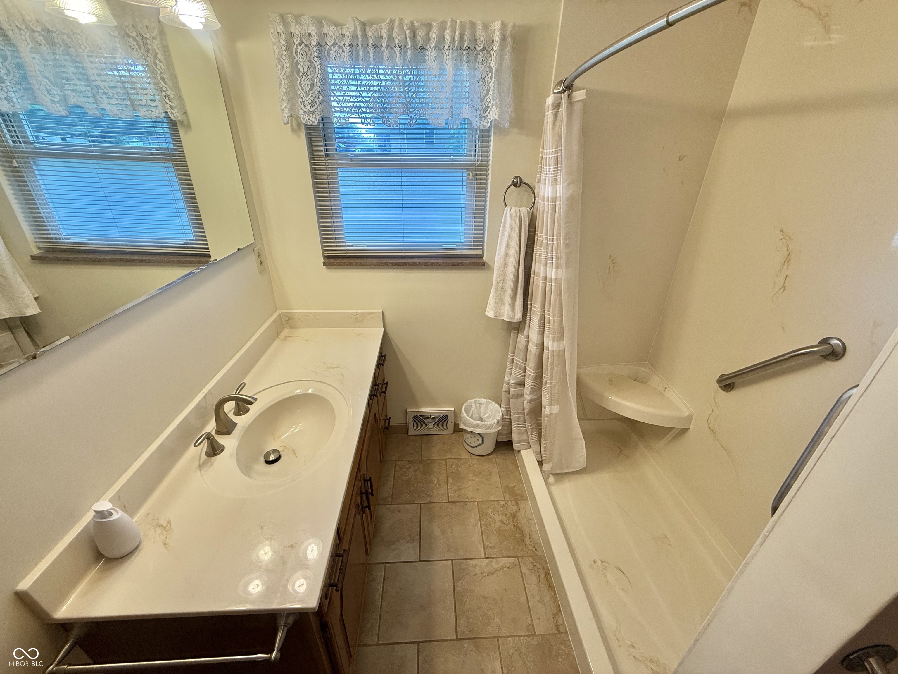 605 East Redding Road Seymour, IN 47274 - Photo 29 of 51 Gallery Image 29