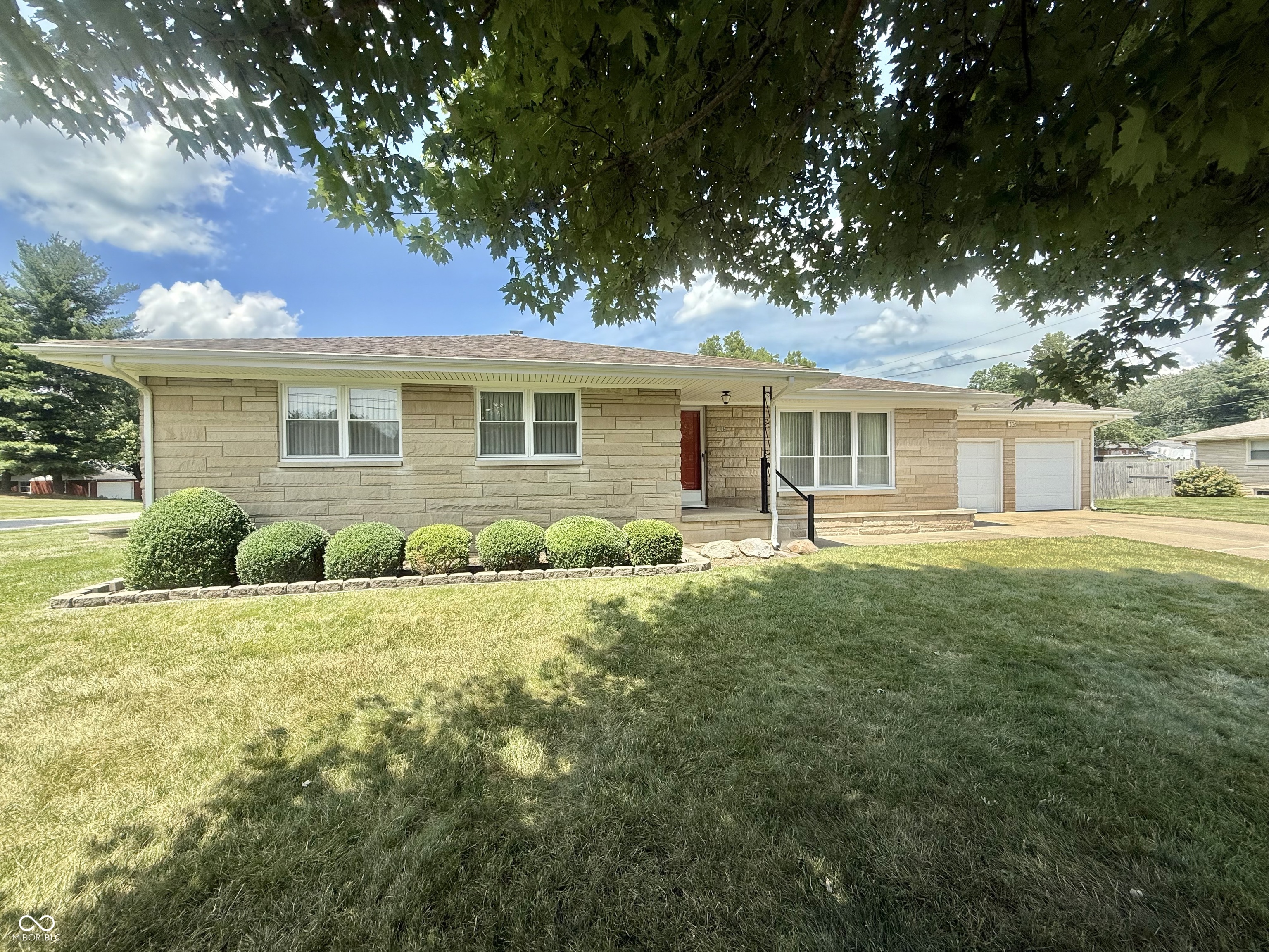 605 East Redding Road Seymour, IN 47274 - Photo 3 of 51 Gallery Image 3