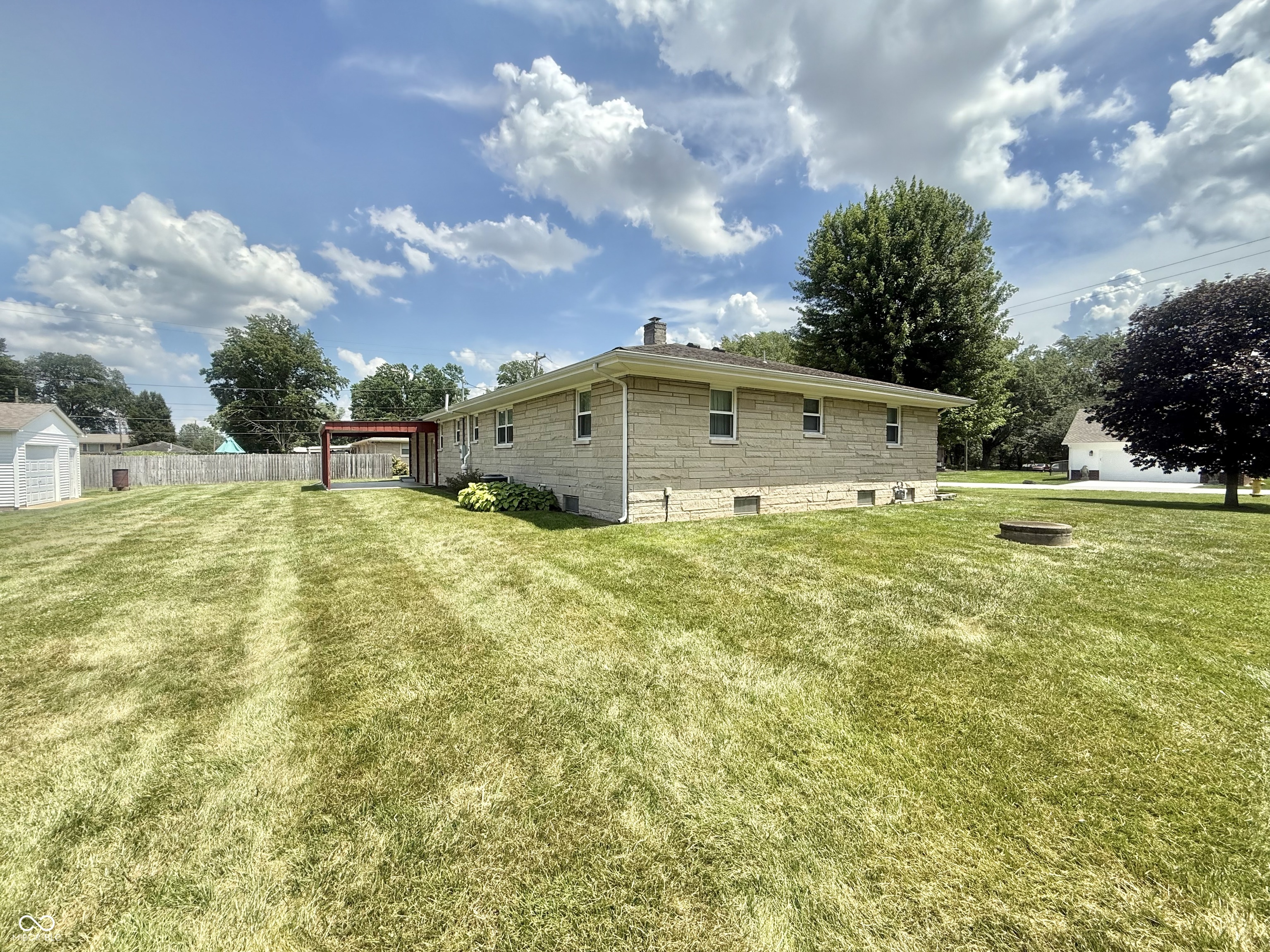 605 East Redding Road Seymour, IN 47274 - Photo 5 of 51 Gallery Image 5