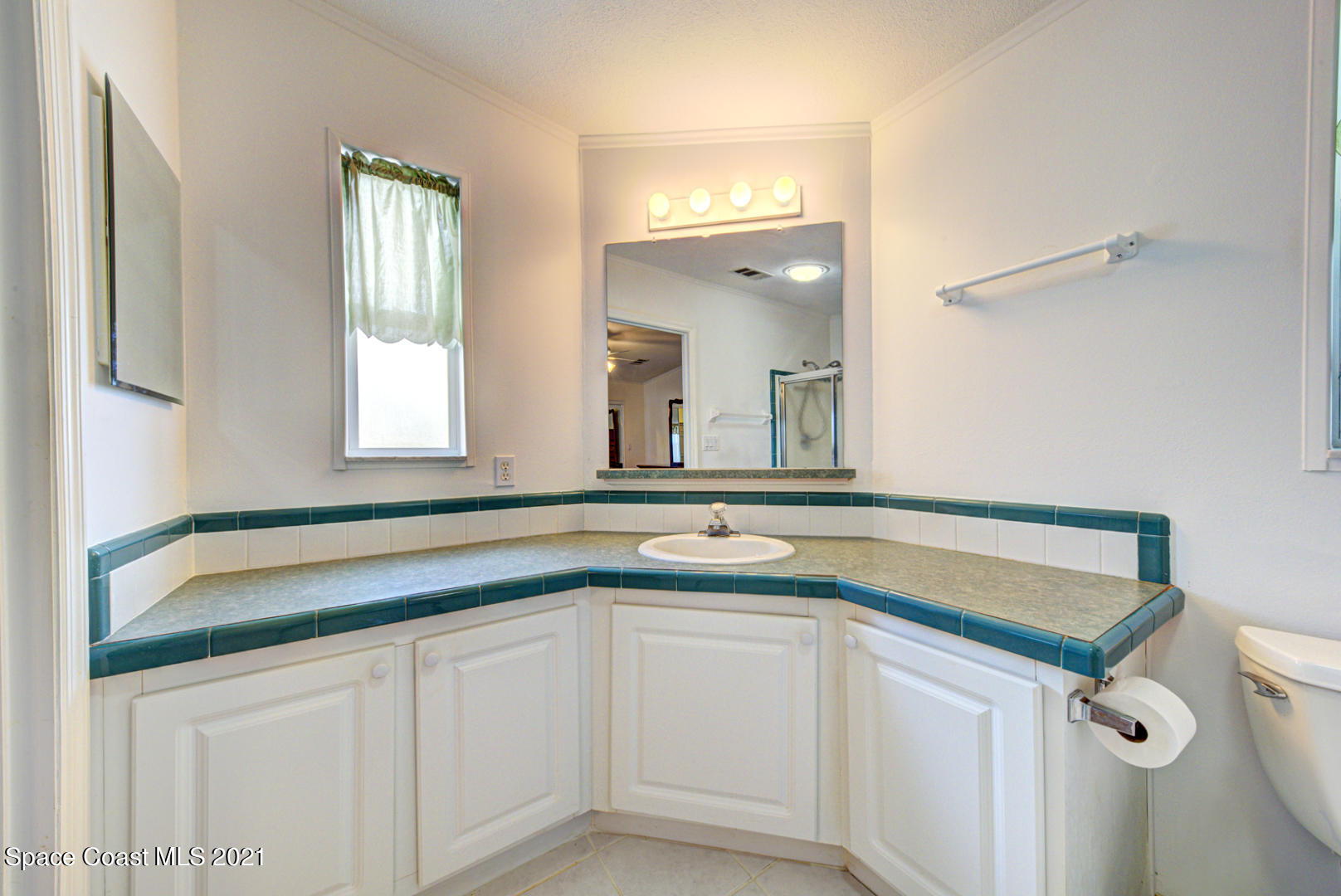 253 Timber Run Way, Unit 309 Cocoa, FL 32926 - Photo 20 of 38 master bathroom vanity