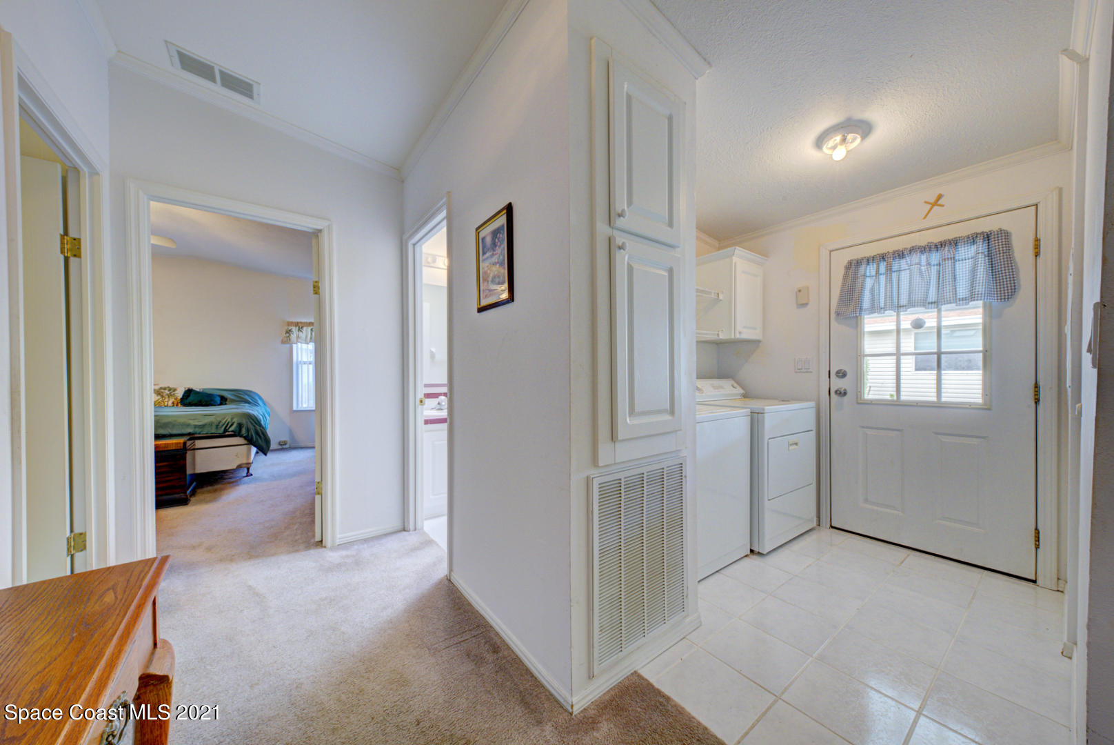 253 Timber Run Way, Unit 309 Cocoa, FL 32926 - Photo 8 of 38 foyer & hallway