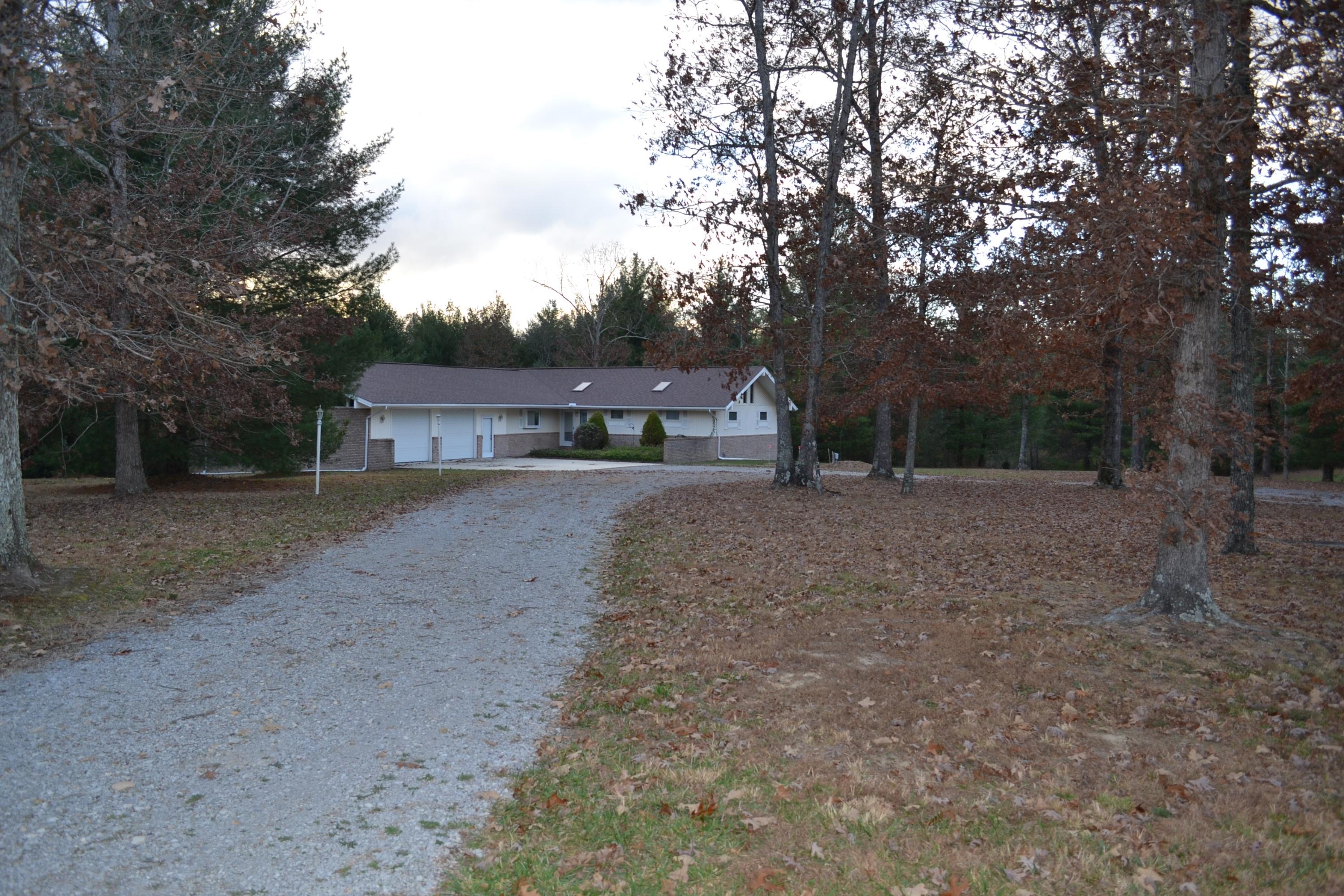 68 Meridian Road Crossville, TN 38555 - Photo 4 of 30 DSC_0881