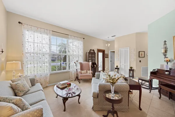 $675,000 | 3663 Woods Walk Boulevard, Wellington, FL 33467