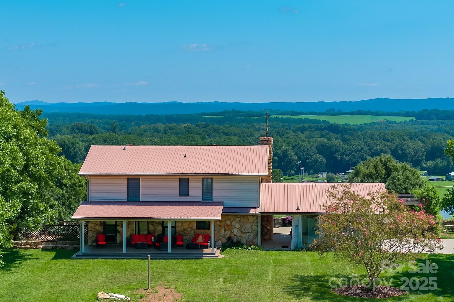 a top view of a house with a garden