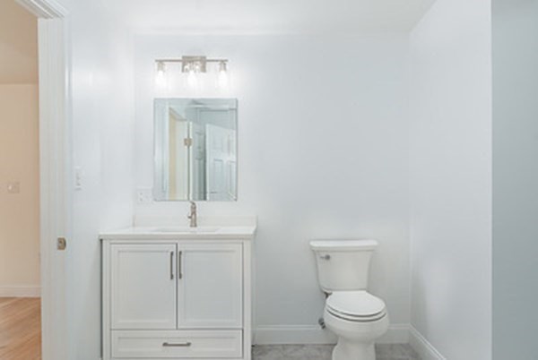 239 Burnham Road Lowell, MA 01852 - Photo 12 of 25 Gallery Image 12