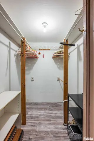 $130,000 | 308 West Flora Street, Valier, IL 62891