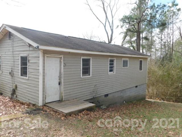 228 Springdale Drive Troy, NC 27371 - Photo 3 of 21