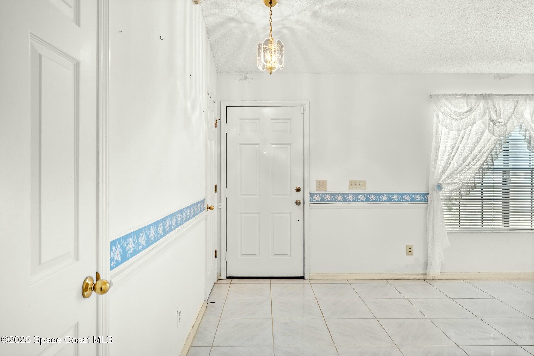 710 Koutnik Road Southeast Palm Bay, FL 32909 - Photo 2 of 32 tempImagedUTrmX
