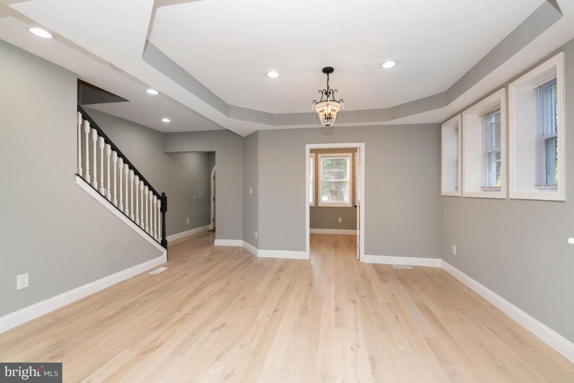 4624 Rokeby Road Baltimore, MD 21229 - Photo 5 of 30