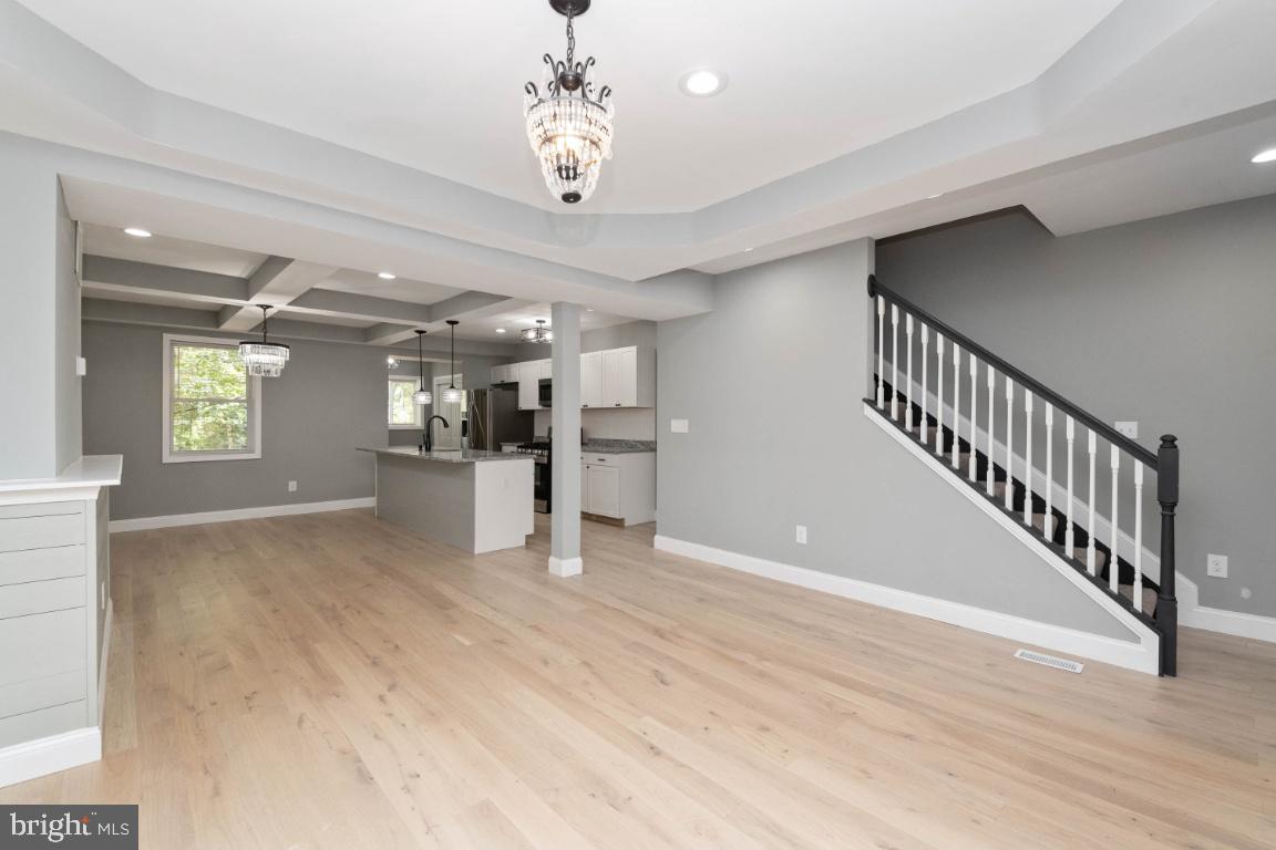 4624 Rokeby Road Baltimore, MD 21229 - Photo 7 of 30