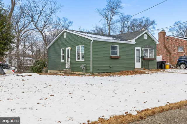 $299,000 | 329 Ridge Avenue, Glendora, NJ 08029