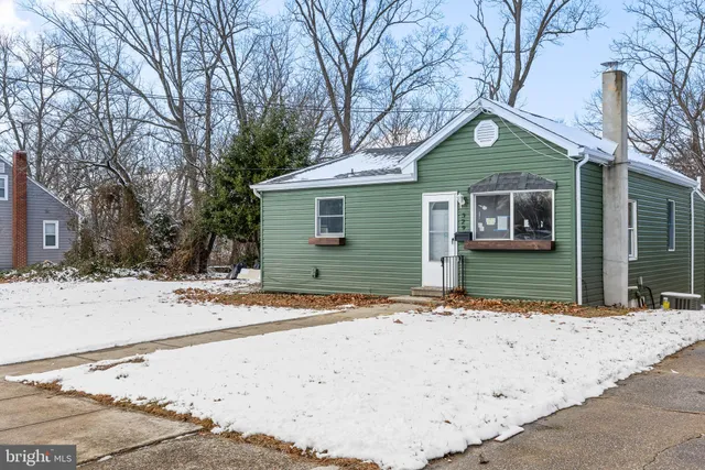 $299,000 | 329 Ridge Avenue, Glendora, NJ 08029