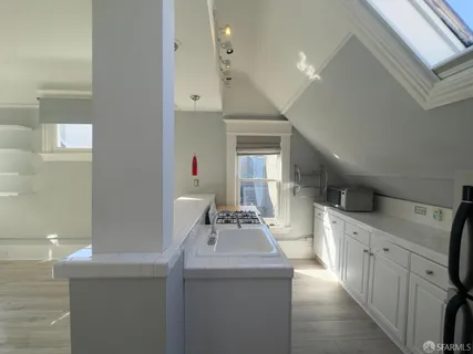 $3,100 | 360 Lily Street, Unit 10, San Francisco, CA 94102