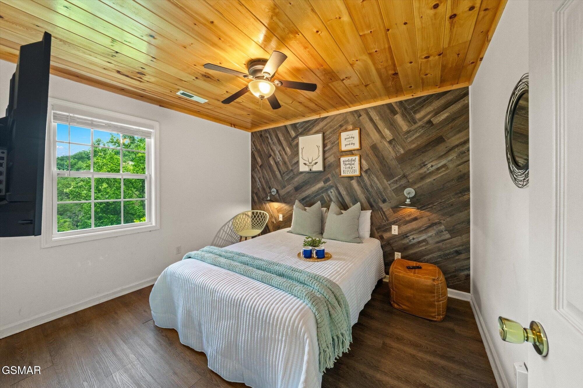 3059 Engle Town Road Sevierville, TN 37862 - Photo 5 of 27 Gallery Image 5
