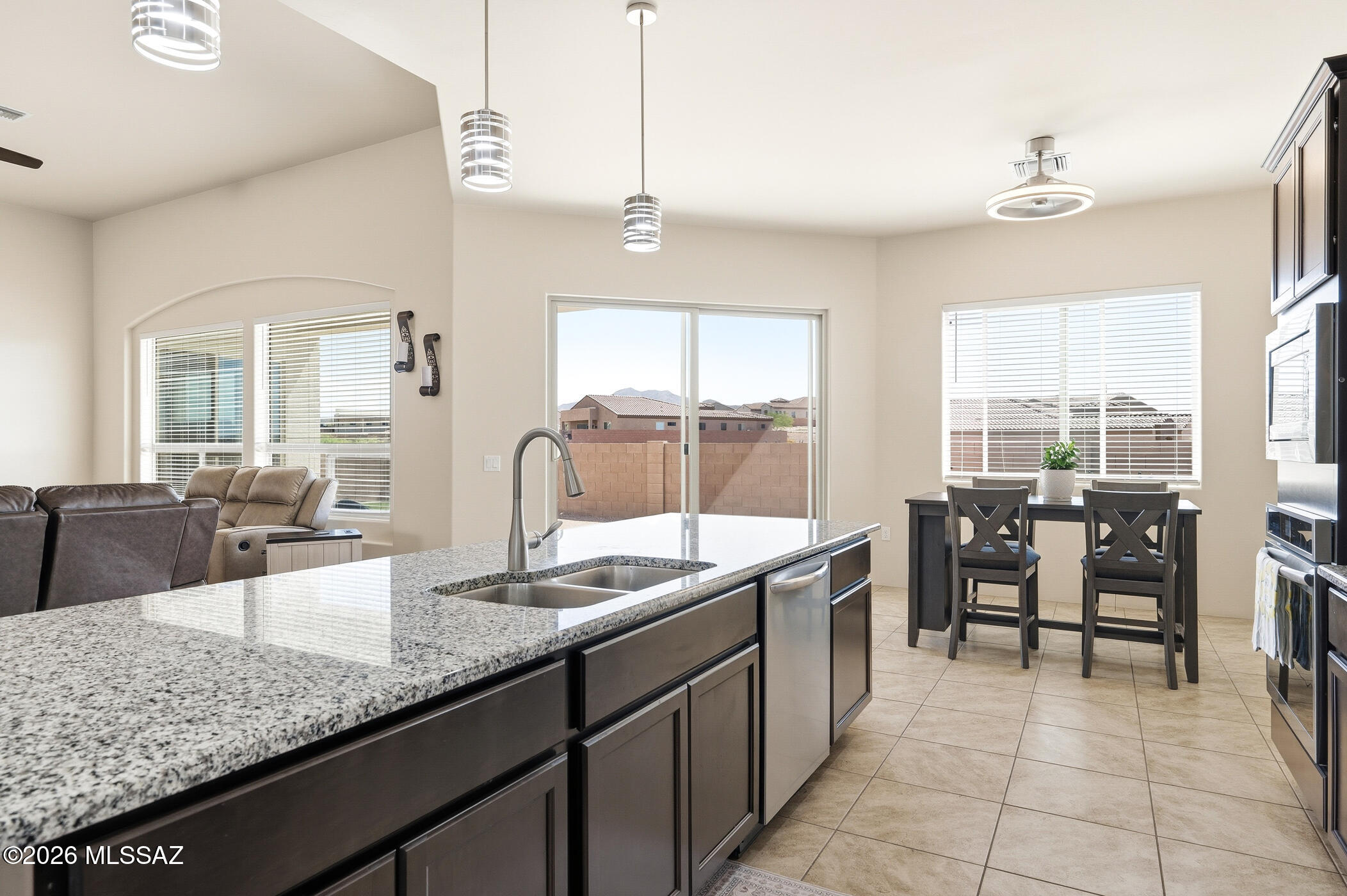 1385 North Blazing Saddle Road Vail, AZ 85641 - Photo 21 of 40