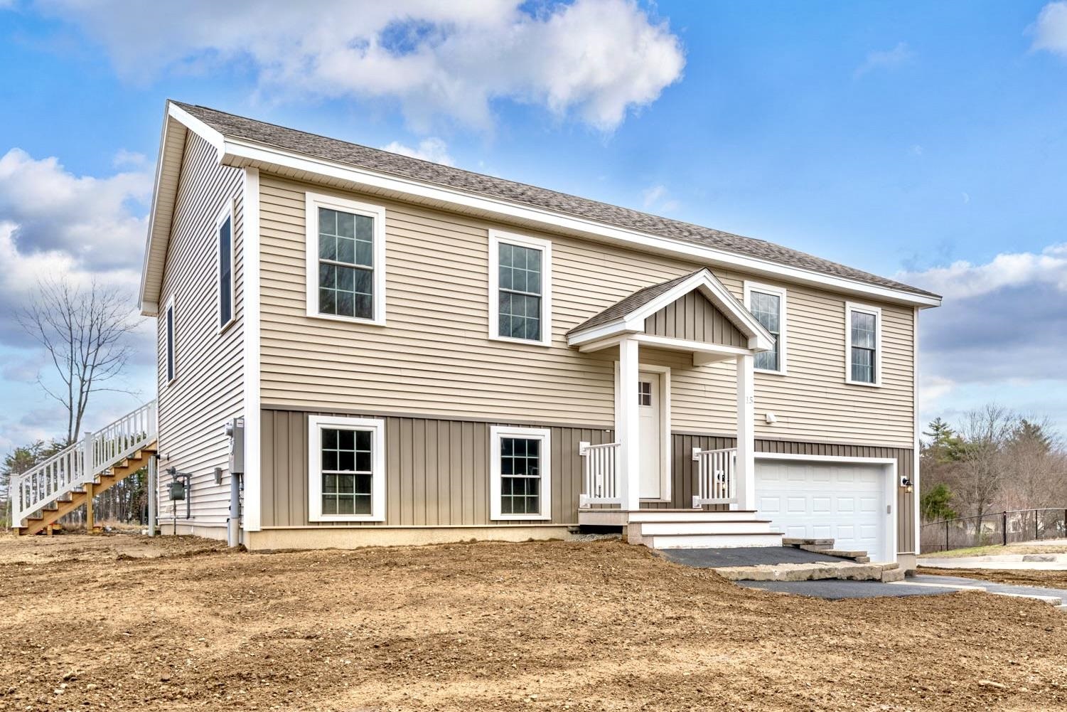 15 Carole Court Rochester, NH 03868 - Photo 1 of 36