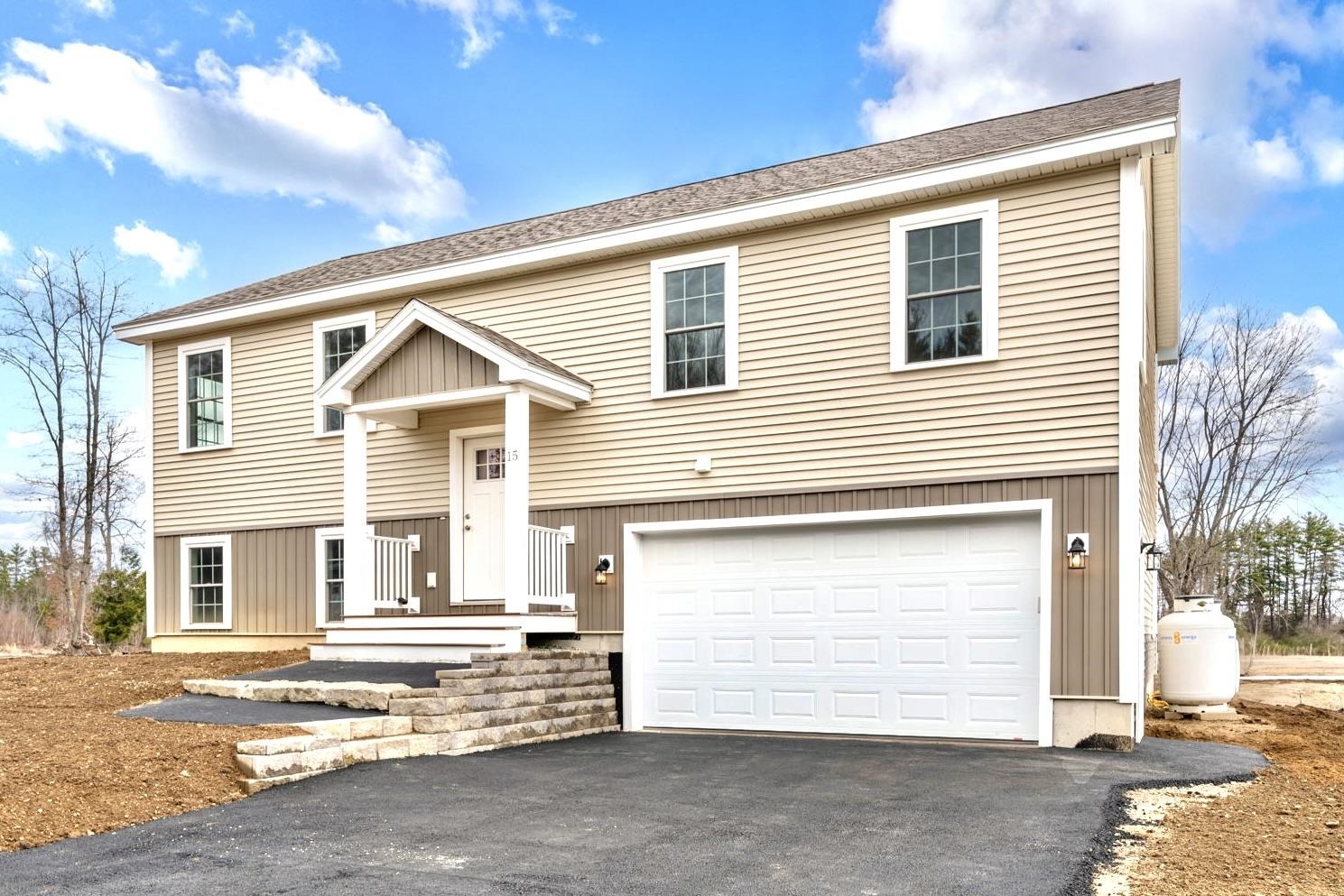 15 Carole Court Rochester, NH 03868 - Photo 3 of 36