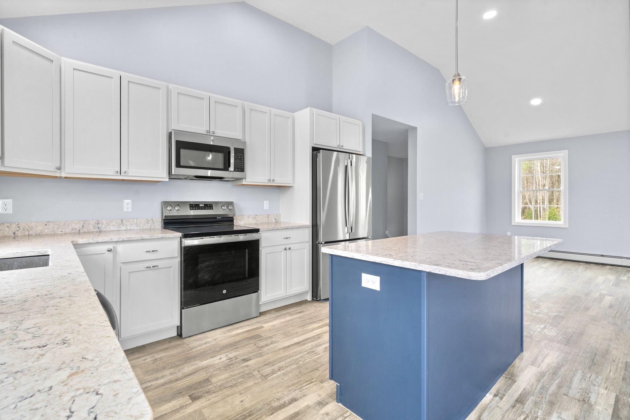 15 Carole Court Rochester, NH 03868 - Photo 10 of 36