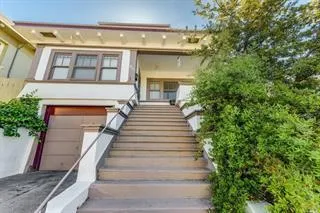 a view of entryway with a front door