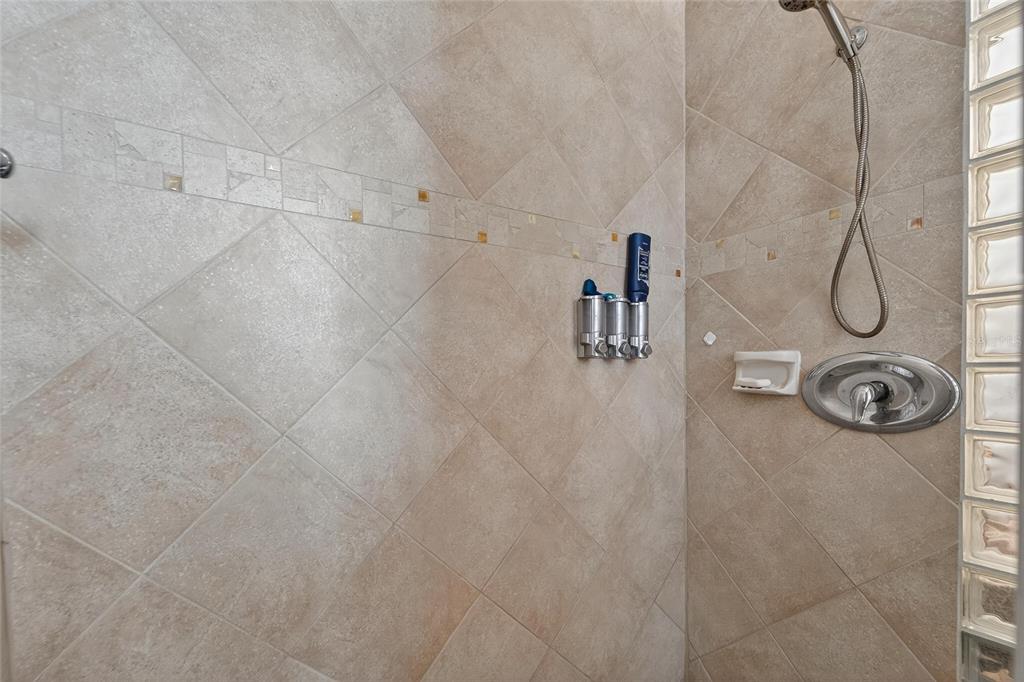 6428 Sunset Bay Circle Apollo Beach, FL 33572 - Photo 40 of 90