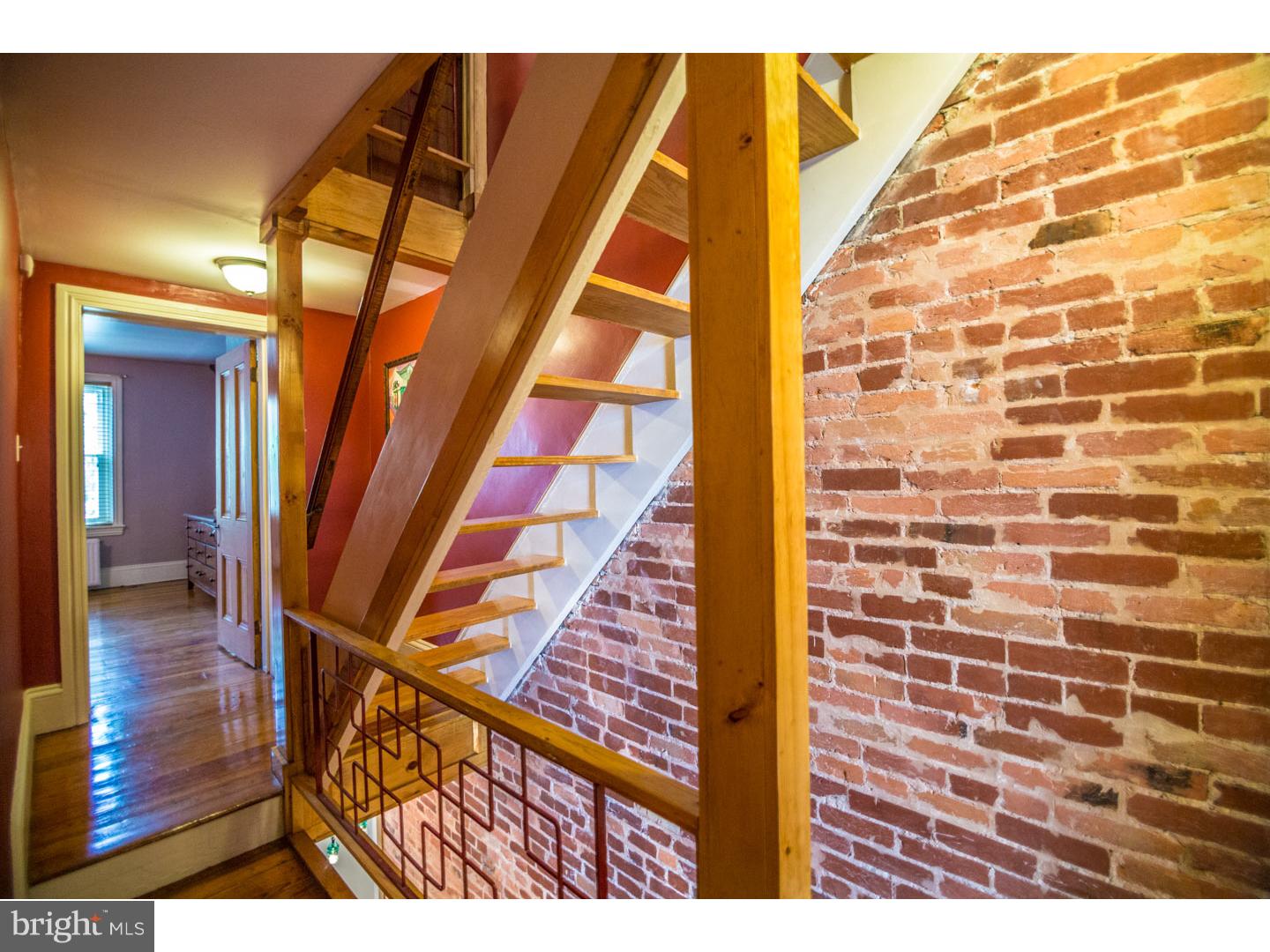 2666 Edgemont Street Philadelphia, PA 19125 - Photo 11 of 22