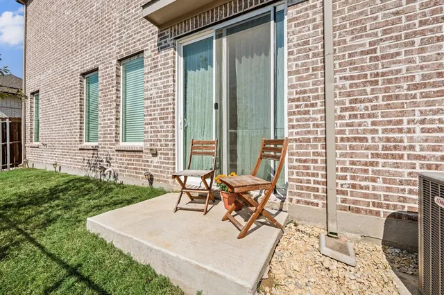 $415,000 | 6201 Queens Path, North Richland Hills, TX 76180