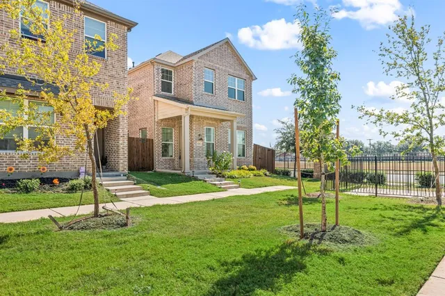 $415,000 | 6201 Queens Path, North Richland Hills, TX 76180